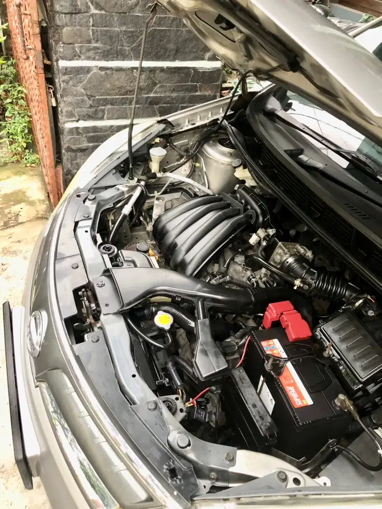 Nissan Grand livina 2011 Bensin