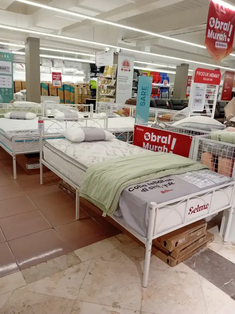 WHITNEY RANJANG TIDUR