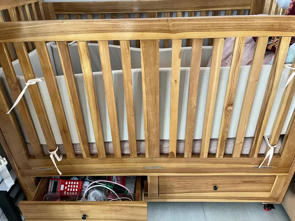 Preloved Ranjang Bayi/Baby Cribs Jati ukuran 126x66