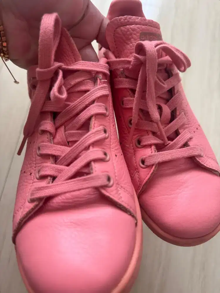 Sepatu wanita Adidas original