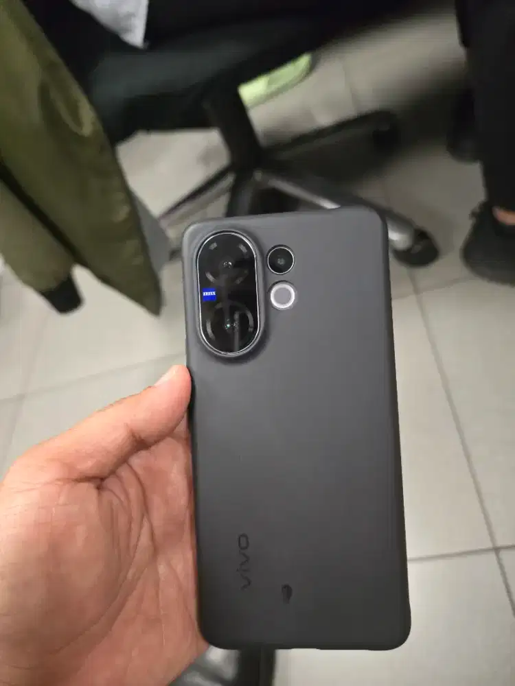 HP VIVO V60 Ram 12 Memori 512