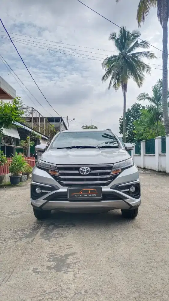 Toyota Rush 1.5 GR Sport AT, 2022