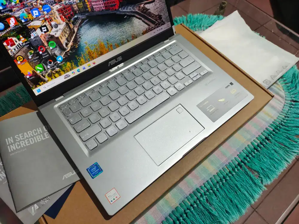 Laptop Asus a416ma-vips422 intel n4020 8/256 fhd ips like new