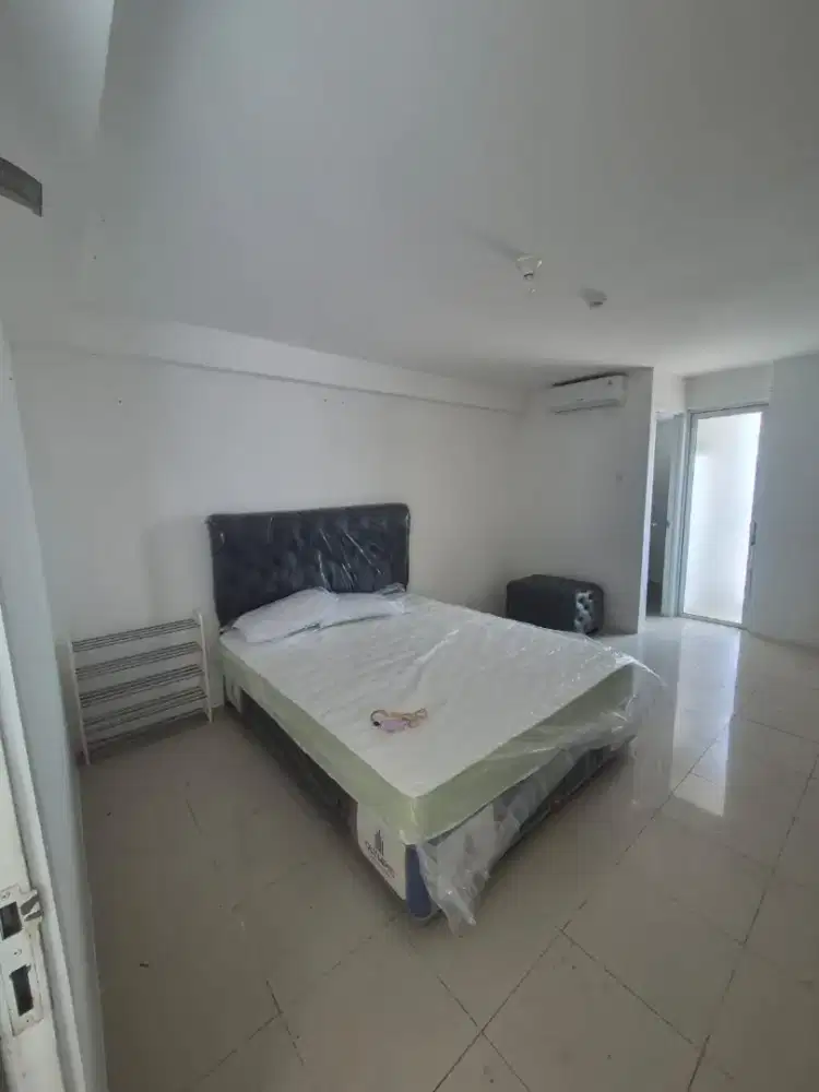 Dijual studio semi furnis hook Apart Bassura city