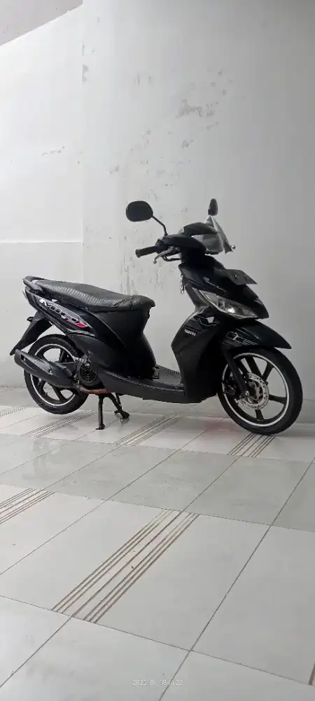 Jual satu unit sepeda motor metik Yamaha Mio j injeksi tahun 2014