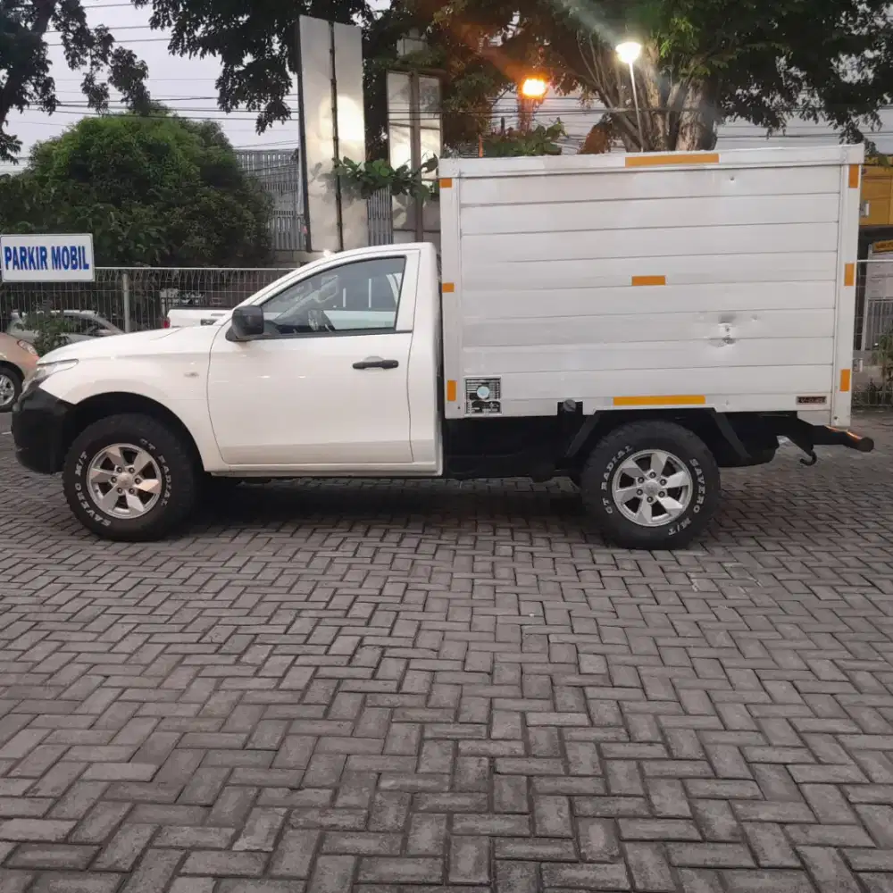 TRITON SINGLE CABIN 4x4 exs CATERING