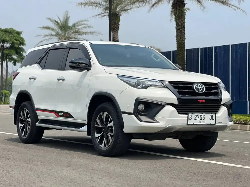 [KM 32RB PAJAK PANJANG] Toyota Fortuner VRZ TRD 2.4 Diesel SOLAR 2018