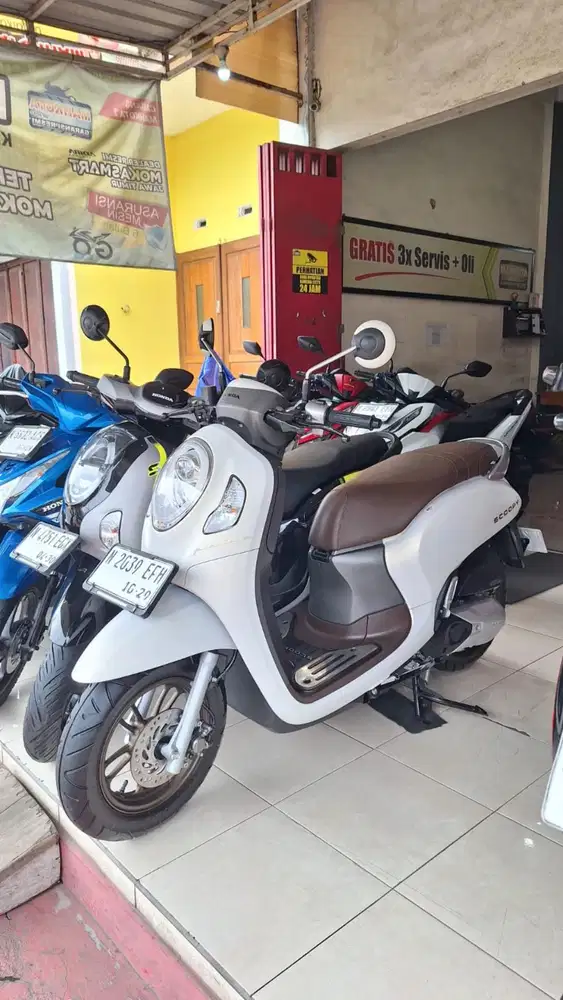 Scoopy Prestige Tahun 2024 Tangan Pertama Pajak Panjang