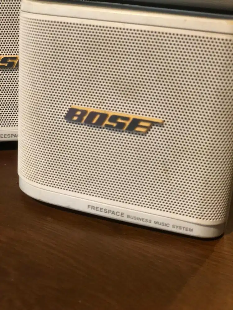 Bose Freespace 3 paket 4 Satellite + Bass Module Original warna Putih