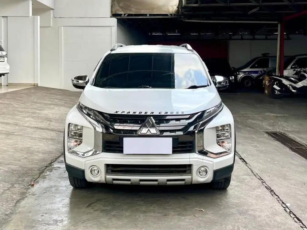 Mitsubishi Xpander Cross Premium Package Matic / AT 2020