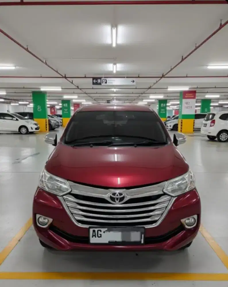 Di jual toyota avanza tahun 2015