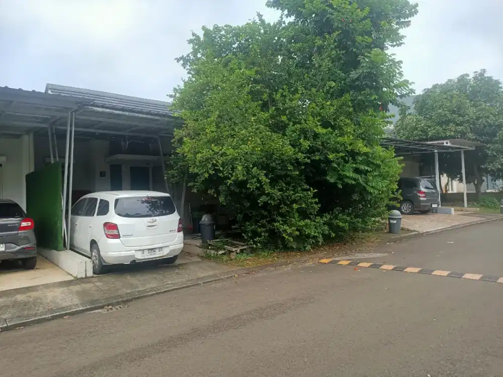 Rumah Strategis di Jalan Utama ( 9 m ) Forest Hill BSB