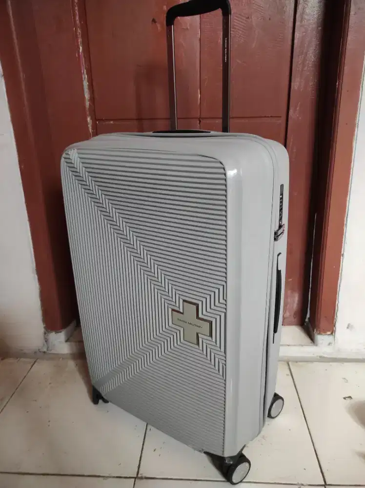 Koper Swiss Military 24 inch Authentic