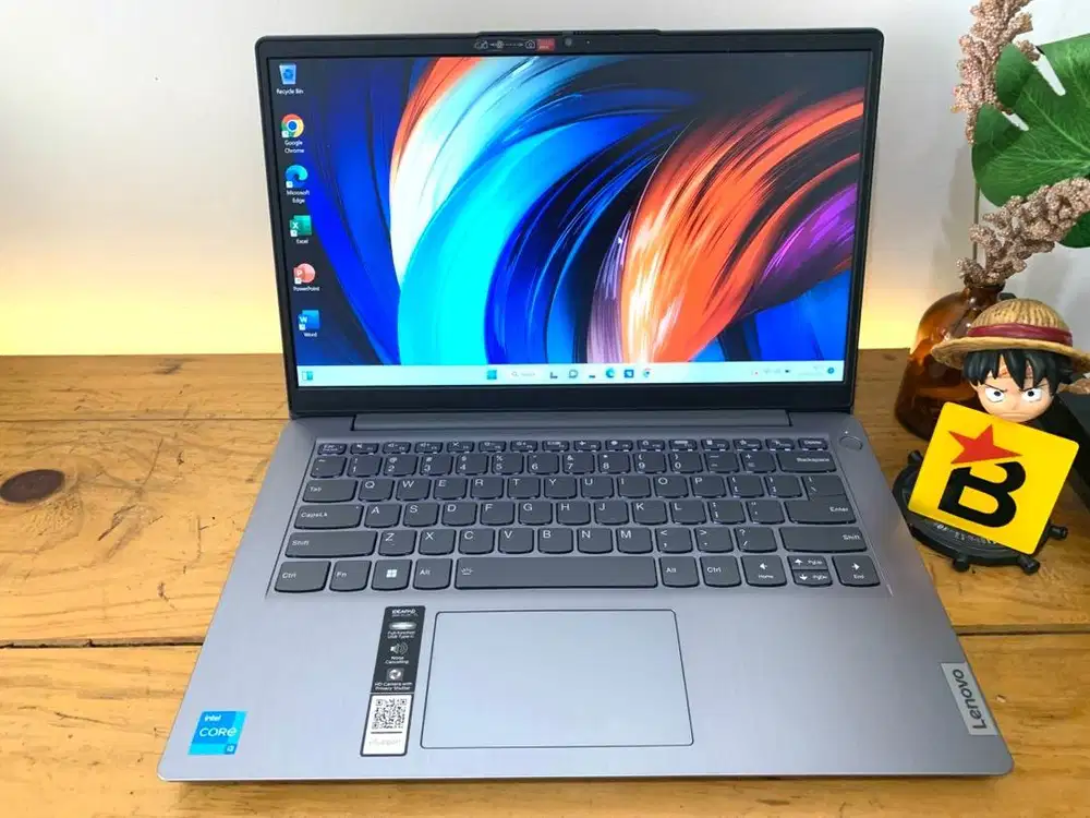 Laptop Lenovo Ideapad Slim 3 Core i3 Gen12 RAM 8 Desain Slim