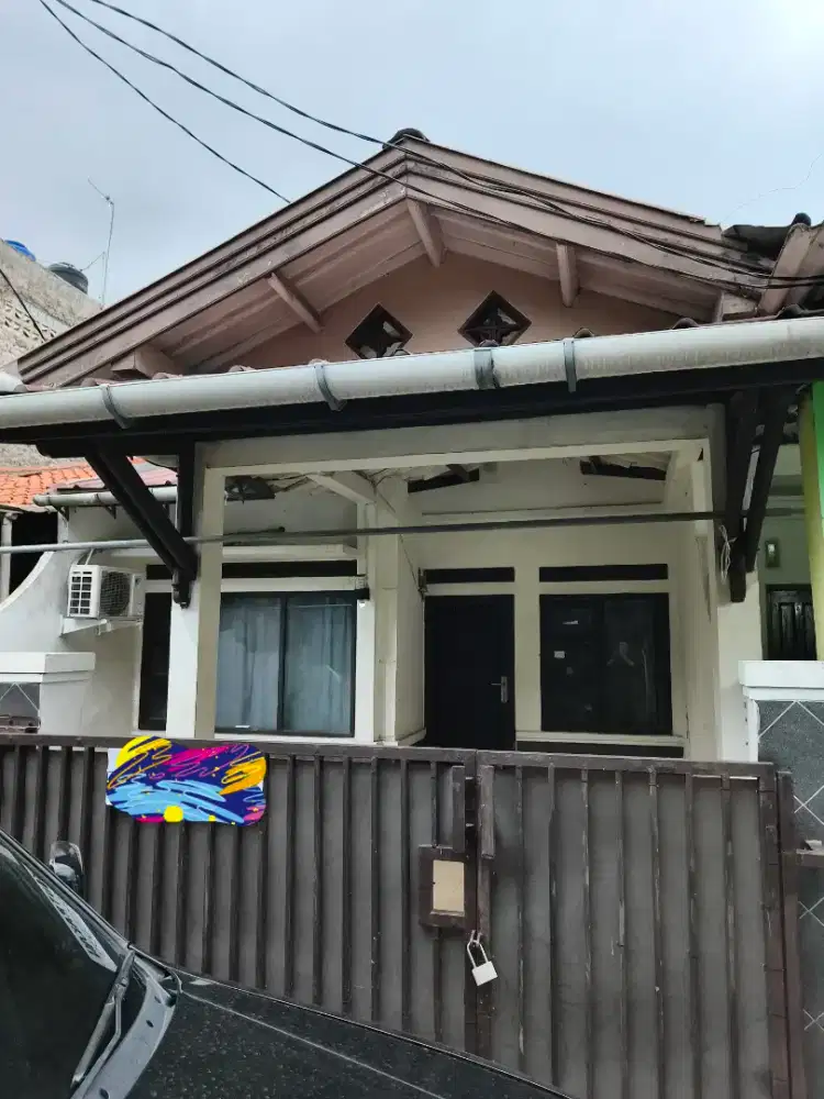 Dijual rumah lokasi strategis belakang kampus UBP Karawang
