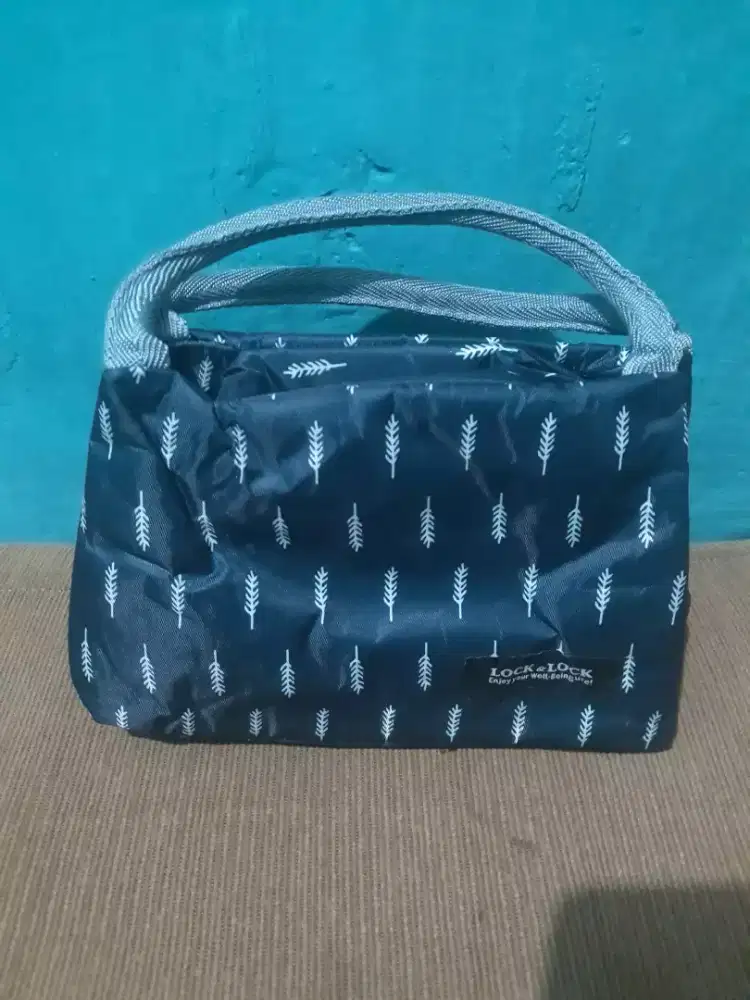 Dijual tas bekal