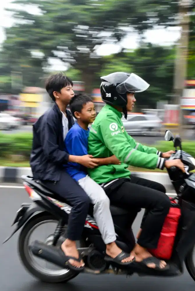 Dicari Supir Antar Jemput 2 Anak Sekolah, bayaran per minggu