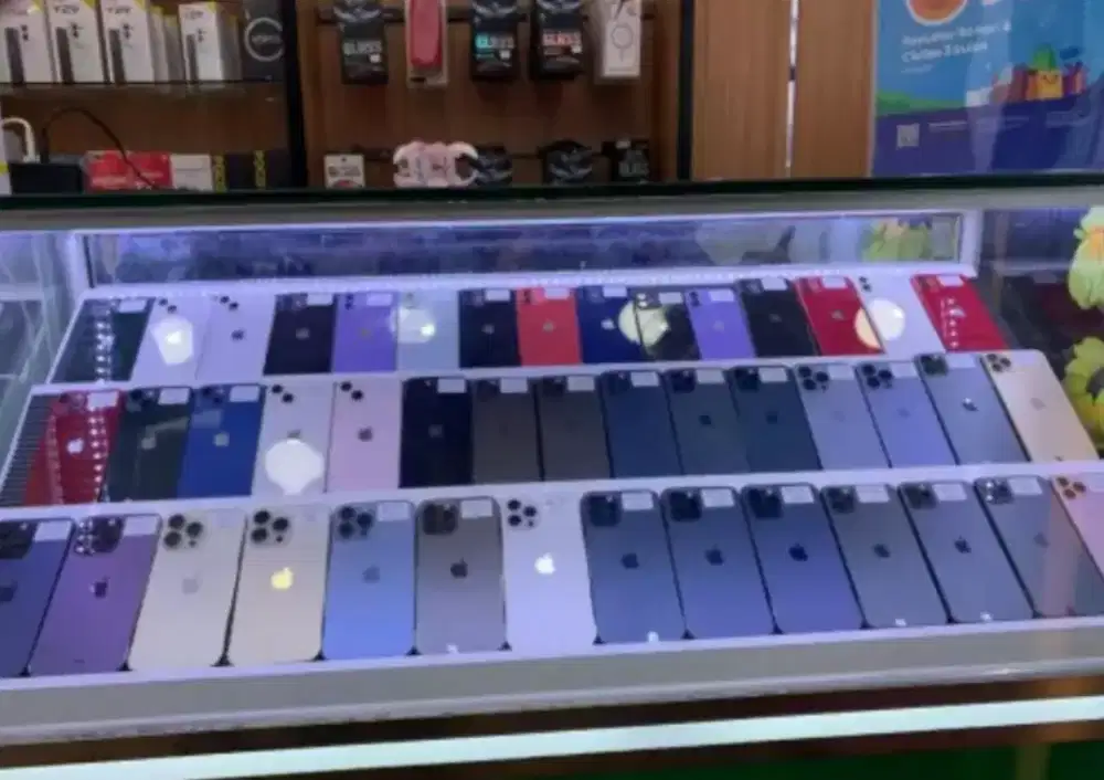 DIBUTUHKAN SEGERA KARYAWAN TOKO HP