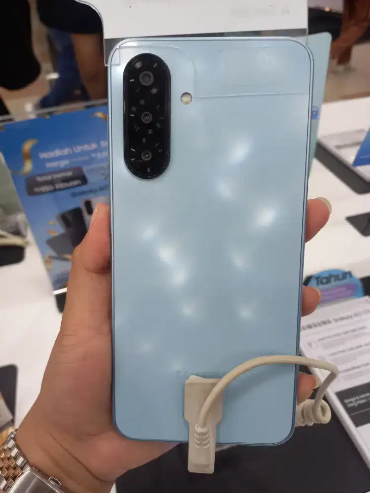 New Samsung Galaxy A17 LTE 8/256GB Garansi Resmi SEIN 1 Tahun