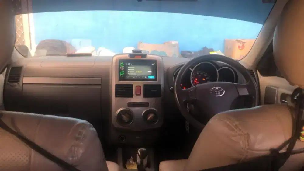 Toyota rush S 2011 manual