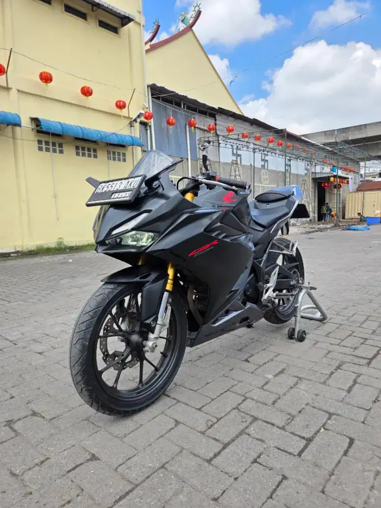 Honda CBR 150RR Hitam Grey 2021