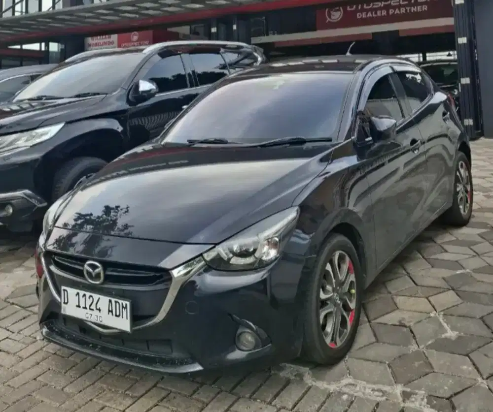 MAZDA 2 AT SKY DP15.