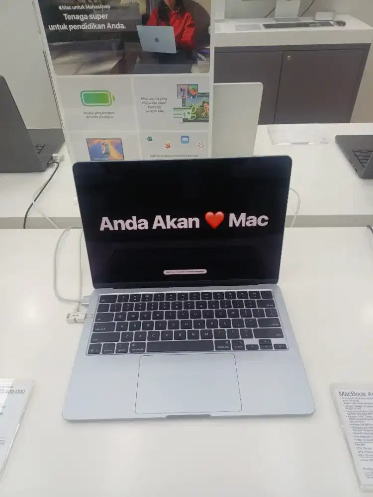 Promo Macebook Air M4 256 GB Bunga 0% Fre 2x cicilan