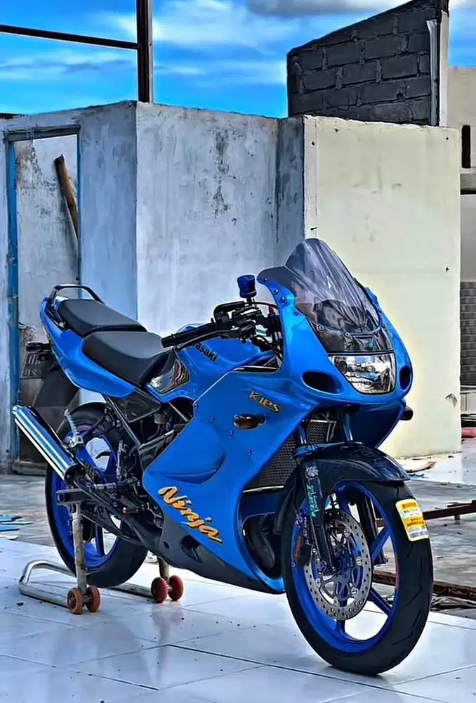 KAWASAKI NINJA RR ZX CBU THAILAND YAMAHA R25 HONDA CBR DUCATI