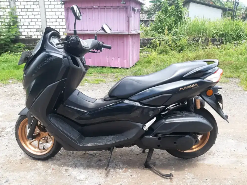 Di jual motor pribadi NMAX