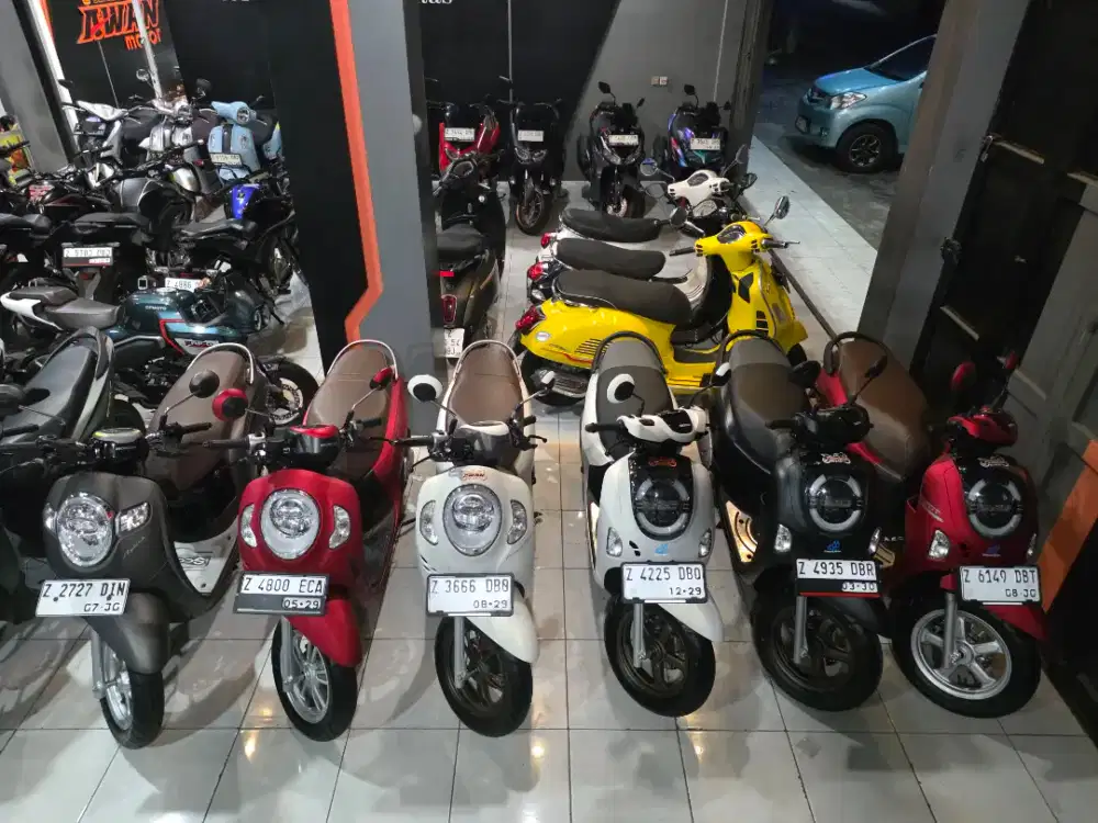 SCOOPY STYLIS KEYLES