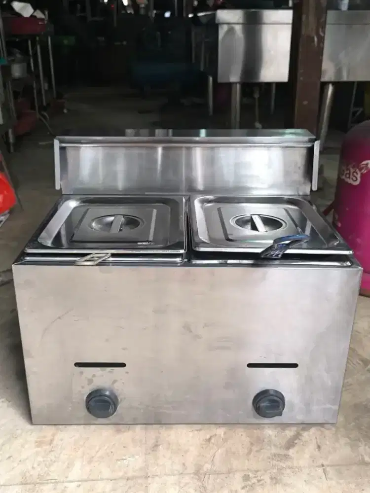 Deepfryer gas portable kapasitas 6L×2 

Hrg 1,6jt