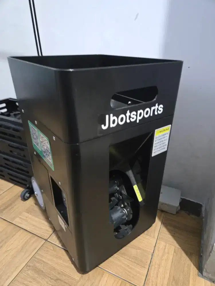 Mesin Bola Tennis dan Padel JT-02