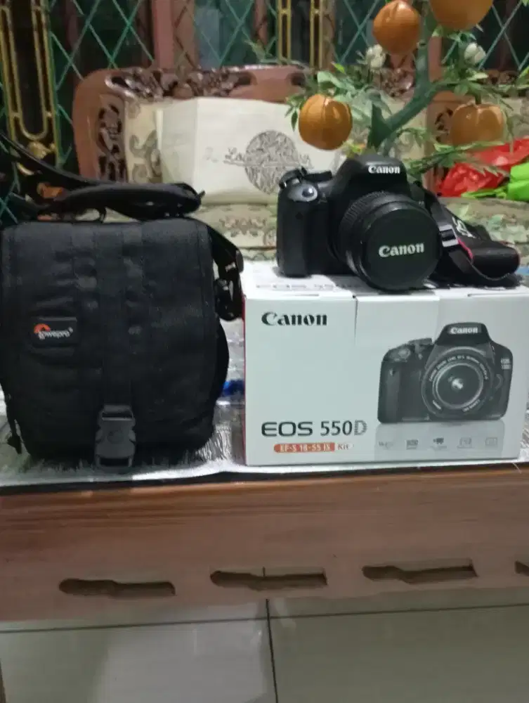 DIJUAL CANON EOS 550D EF-S. 18.55.IS Kelengkapan  Sesuai photo