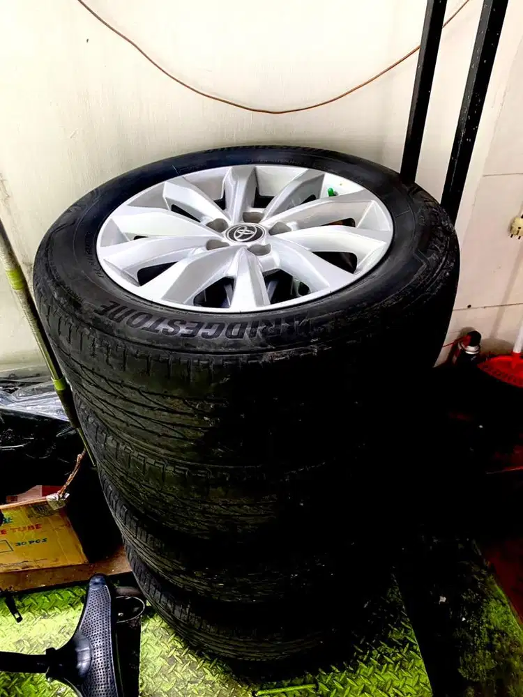 Dijual Velg zenix tipe V R17 tahun 2024