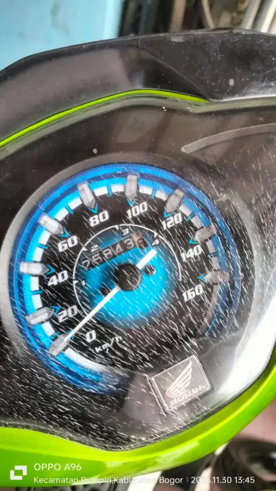 Motor Supra X 125 Helm In