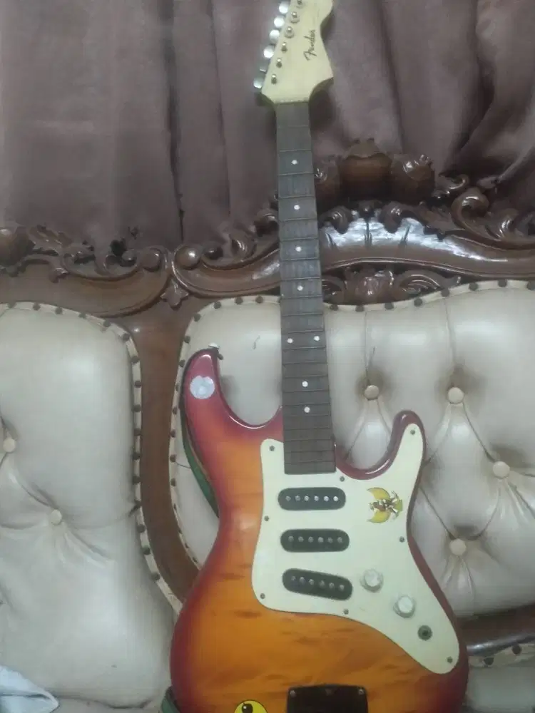 Dimahar aja gitar pribadi