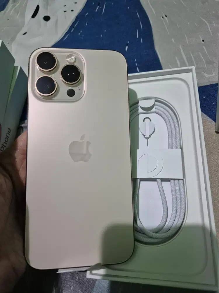 Iphone 16 pro max Resmi