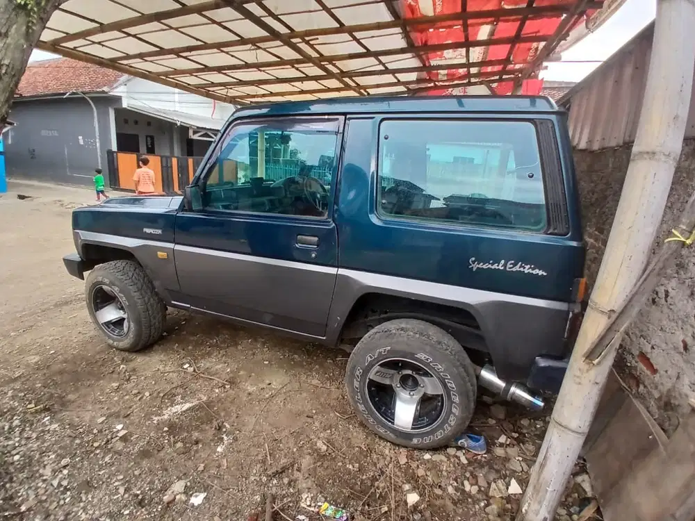 Daihatsu Feroza 1994 Bensin