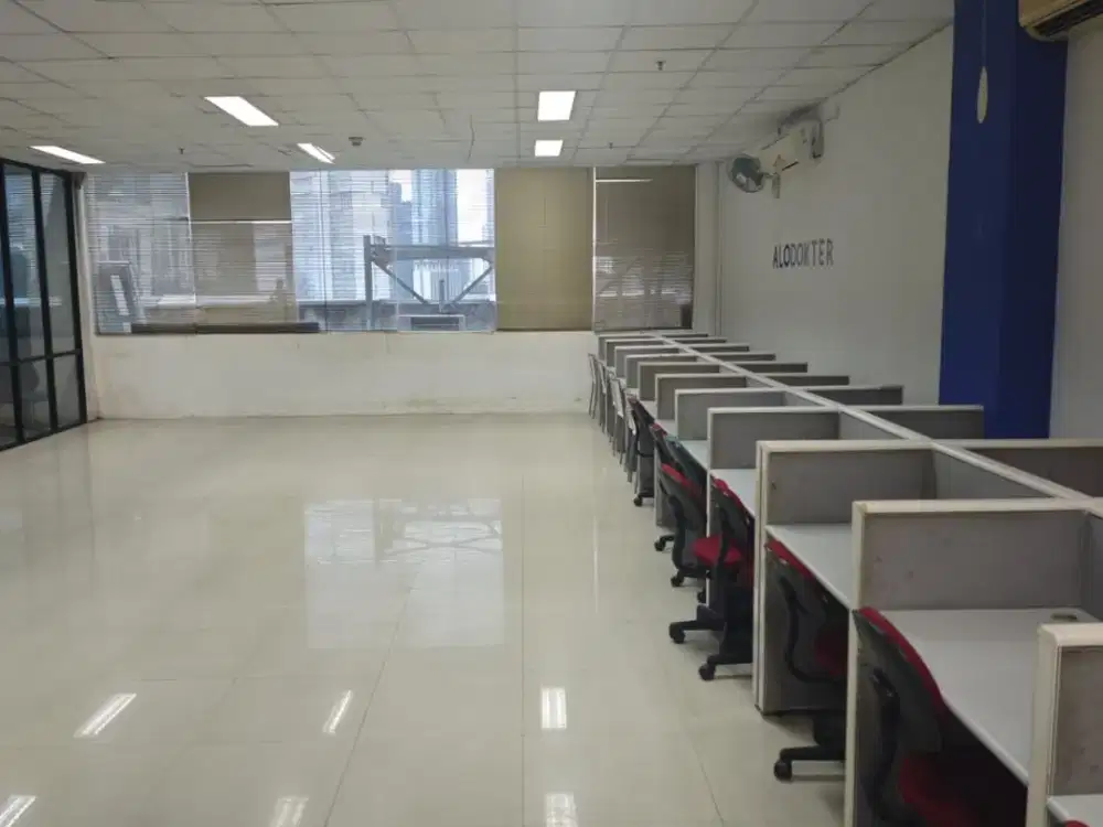 Disewakan Office Space di ITC Kuningan. Luas 215m