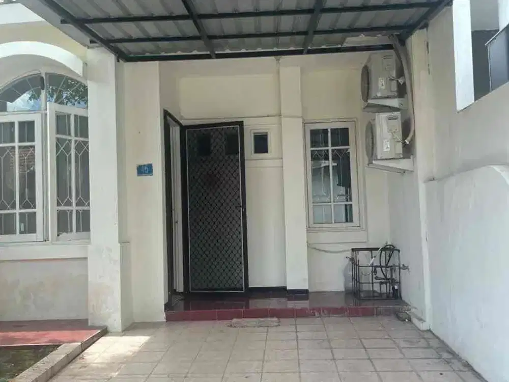 Disewakan rumah pakuwon city puri asri