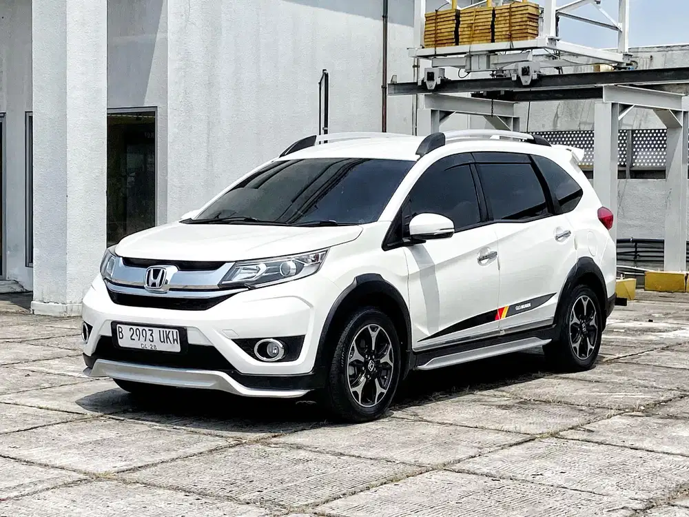 HONDA BRV E CVT PRESTIGE 2018, PUTIH, Km 71rb