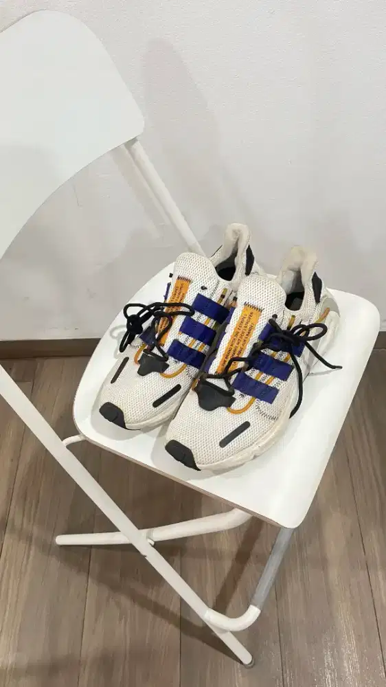 ADIDAS YEEZY SEPATU WHITE