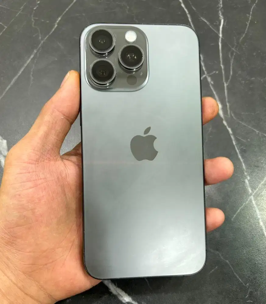 Iphone 15 Pro Max 256gb black garansi resmi ibox fullset