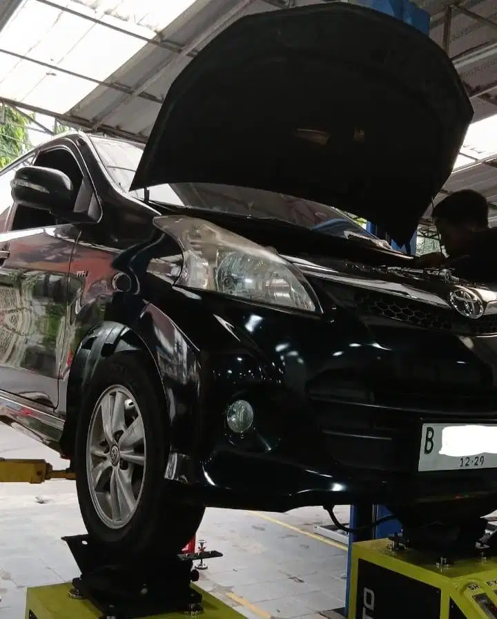 Avanza 1.5 Veloz Bensin-AT