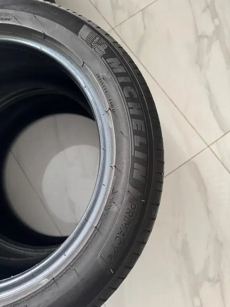 Ban michelin primacy 4 215/55 R17
