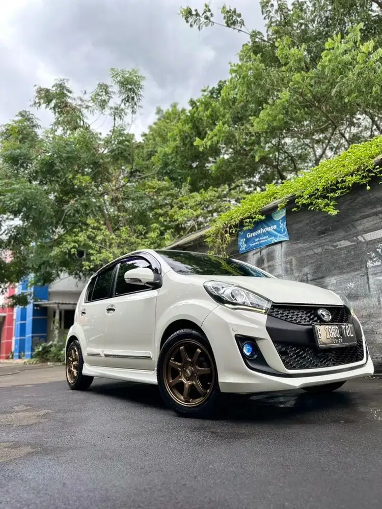 Daihatsu Sirion MT tahun 2017