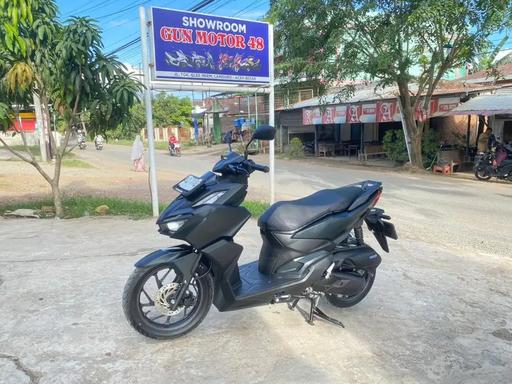 Di jual honda vario 160 tahun 2025 pemakaian 3 bulan