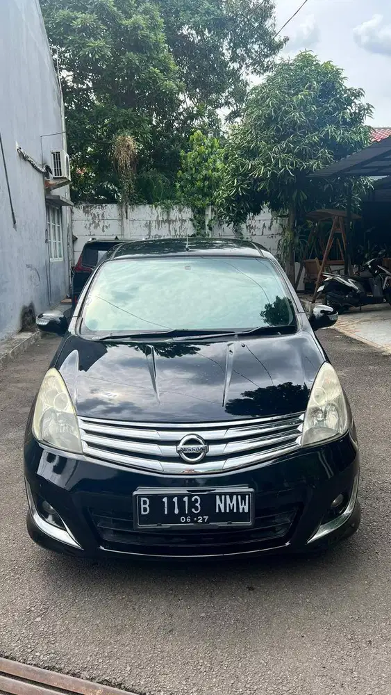 Nissan Grand Livina L10 XV-HWS AT 2012 Hitam, Low KM, Pajak Panjang