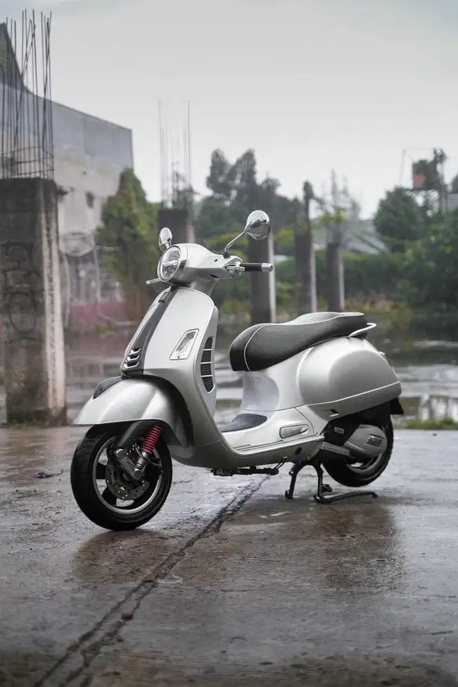 VESPA GTS 150 4V IGET FACELIFT 2020 LIMITED COLOR