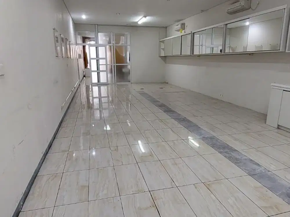 Disewakan Ruko 2,5 Lantai Siap Pakai Di Kota Baru Parahyangan Bandung